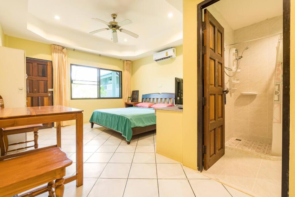Villa Baan Coconut Bang Tao Beach  Exterior foto