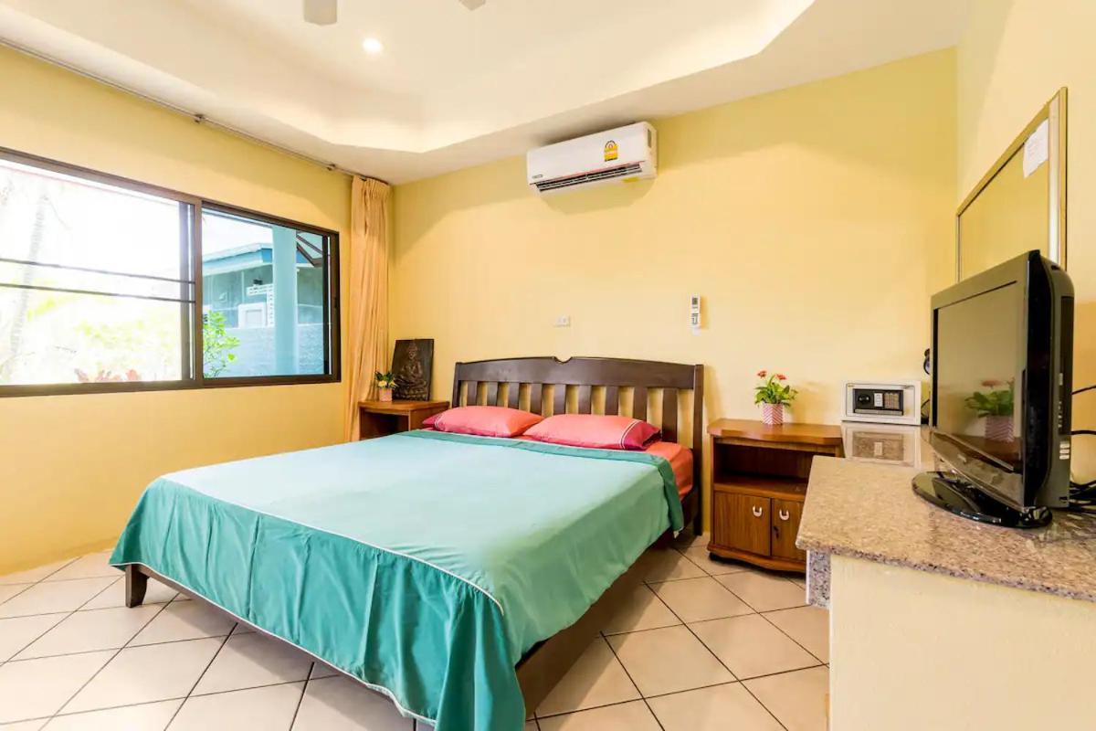 Villa Baan Coconut Bang Tao Beach  Exterior foto